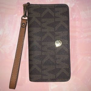 Michael Kors Phone Wristlet Wallet